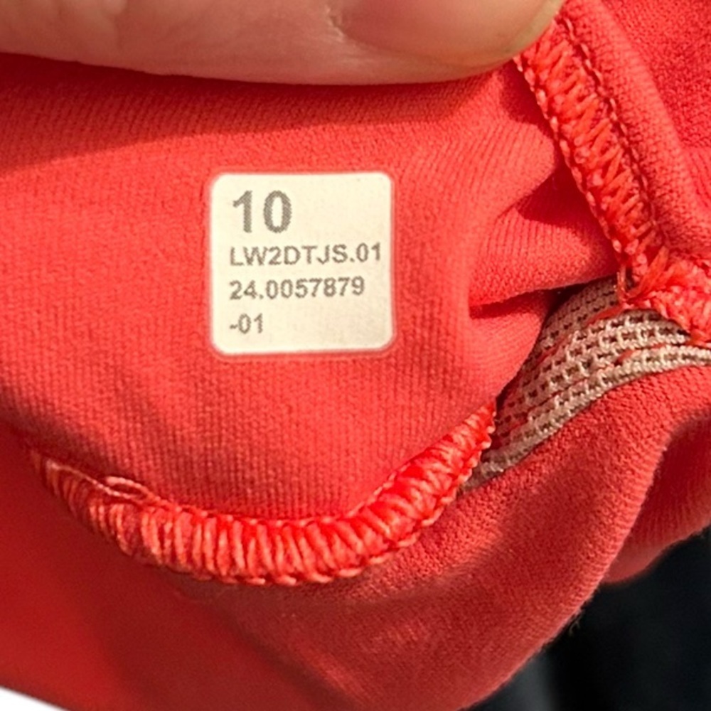 Lululemon Align V-Neck Bra Lip Gloss Size 10 - Picture 10 of 10